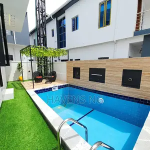5bdrm Duplex in Lekki Phase 1 for sale