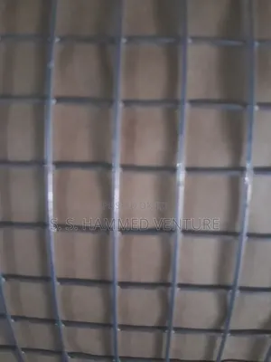 Hot Dip Gavalnized Wealded Mesh Wire 1.2 M By 22 M By 1.2 Mm