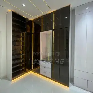 5bdrm Duplex in Chevron for sale