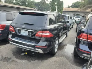 Mercedes-Benz M Class ML350 4MATIC 4dr SUV AWD (3.5L 6cyl 7A) 2015
