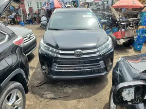 Toyota Highlander Limited 4x4 V6 (3.5L 6cyl 8A) 2018 Black