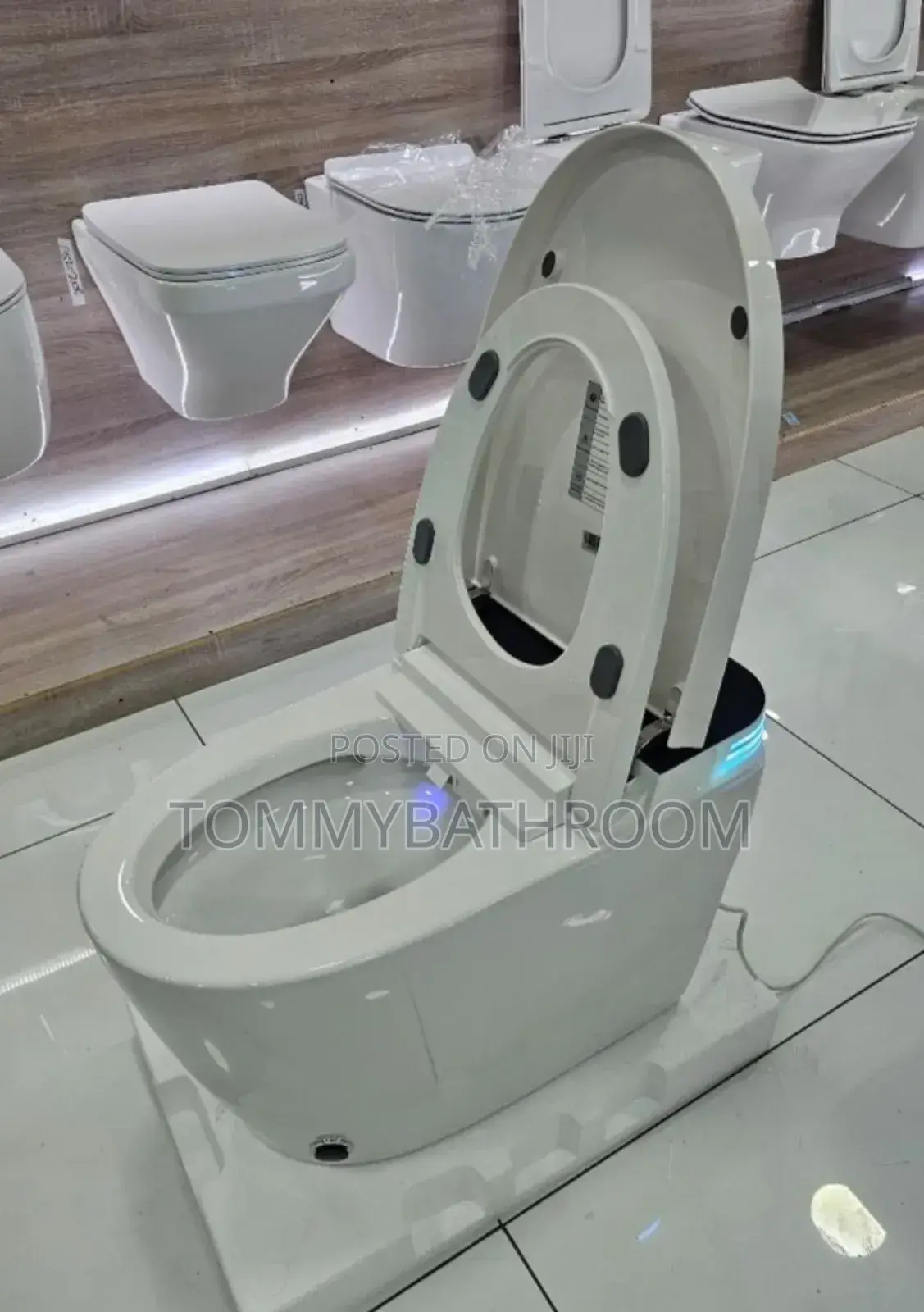 Standard Sensor Water Closet