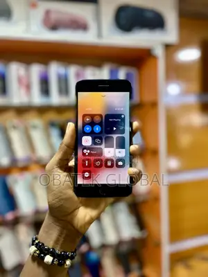 Apple iPhone 7 Plus 32 GB Black