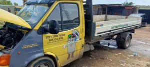 Ford Transit 1998 Yellow