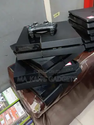 Ps4 Console (Fat)
