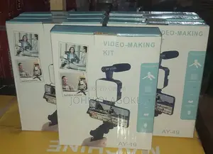 Video Making Kit With Light and Microphone