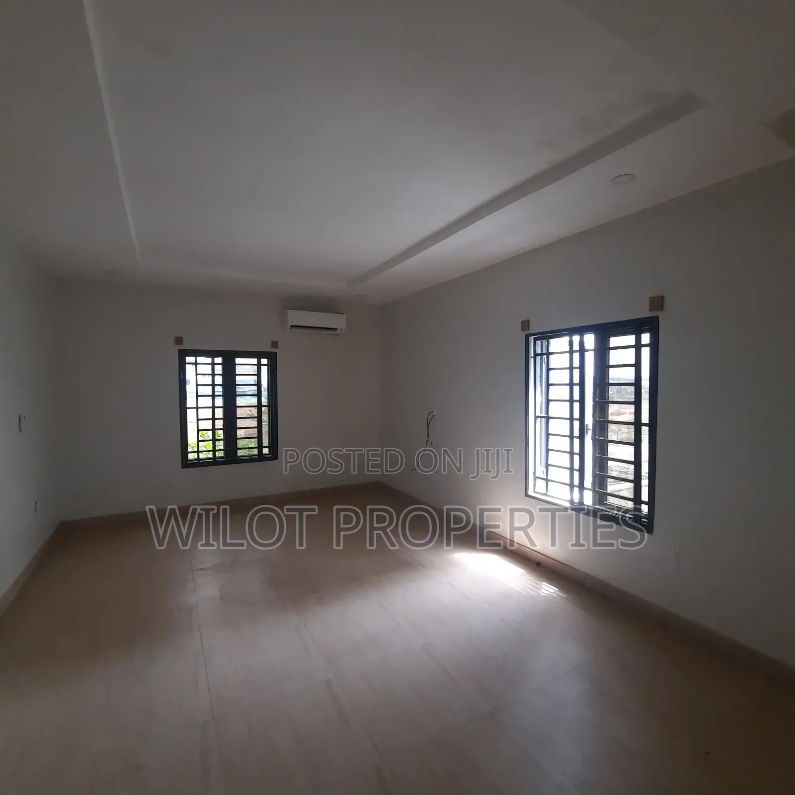 5bdrm Townhouse / Terrace in Jabi for rent
