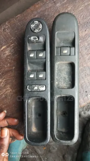 Glass Control for Peugeot 207 Left And