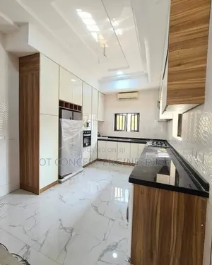 HDF Glossy Finish Kitchen Cabinet