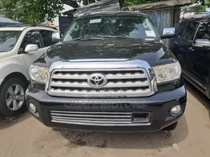 Toyota Sequoia Limited 4dr SUV 4WD (5.7L 8cyl 6A) 2012 Black