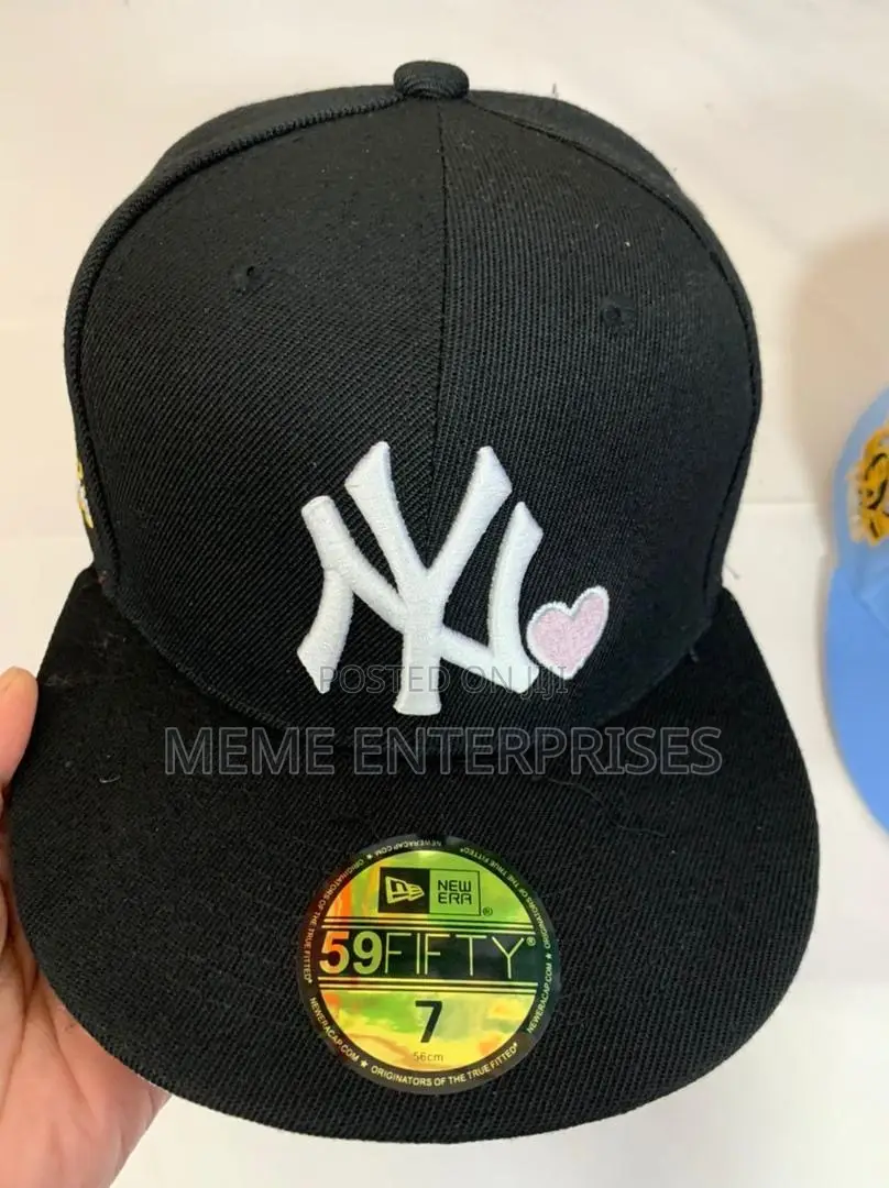 P:Cap Black