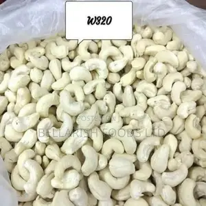 White W320 Cashew Nuts (1kg)
