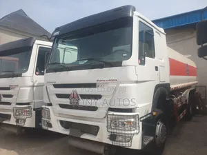 Direct Tokunbo Howo 10 Tyres Diesel Tanker