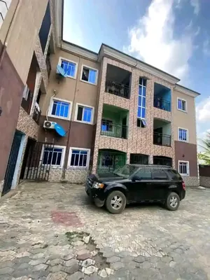 13bdrm Block of Flats in Ogbogoro Egbelu Road for sale