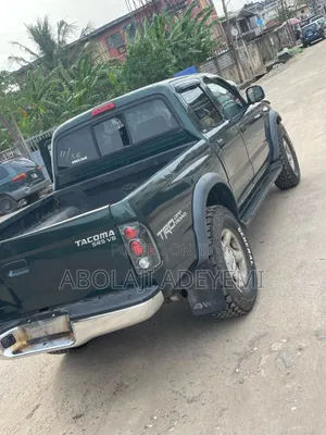 Toyota Tacoma 2002 Green
