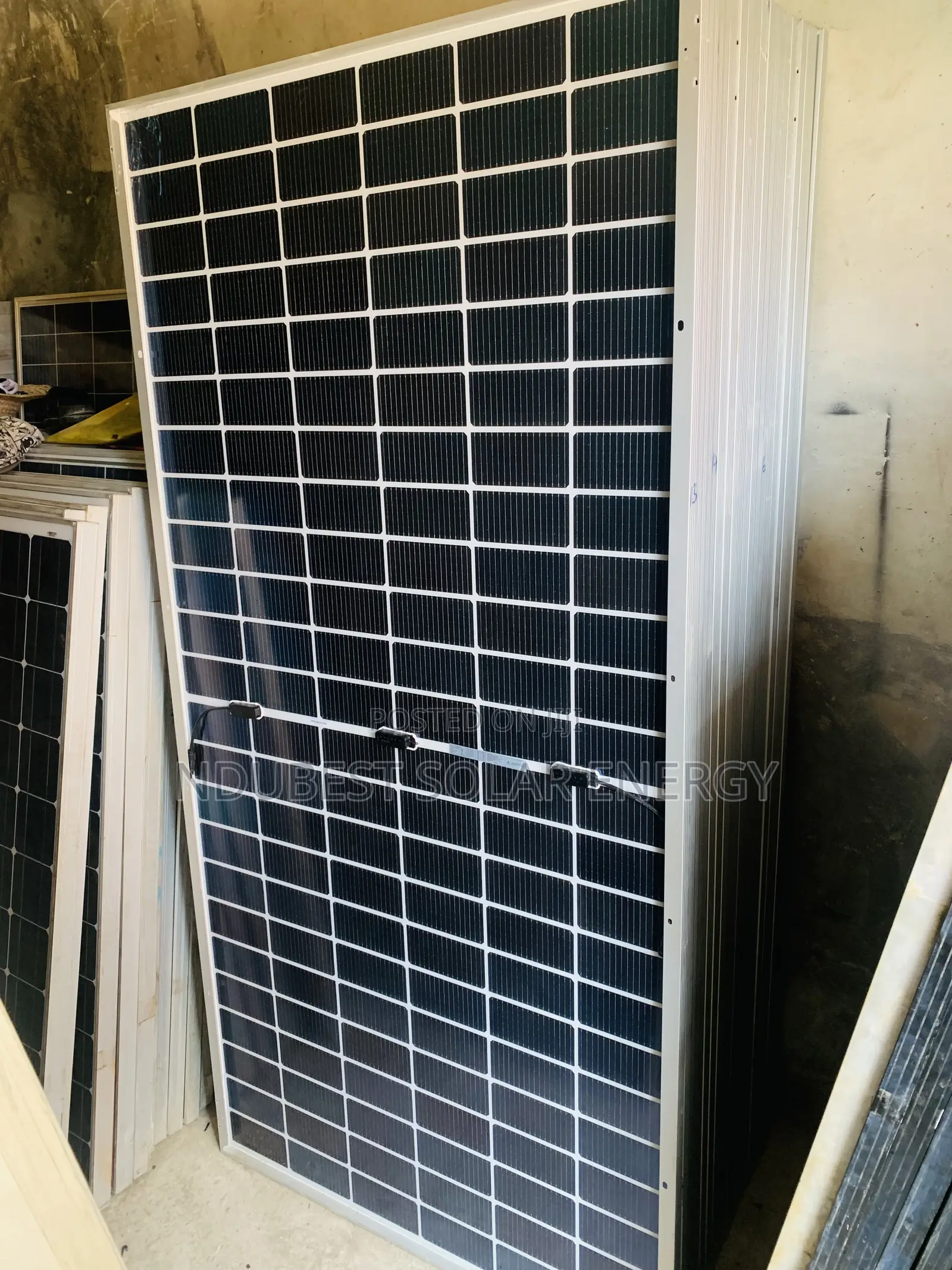 Original 600w Jinko Solar Panels