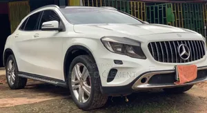 Mercedes-Benz GLA 250 2017 White