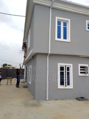 Furnished 2bdrm Block of Flats in First Gate, Ikorodu Garage for rent