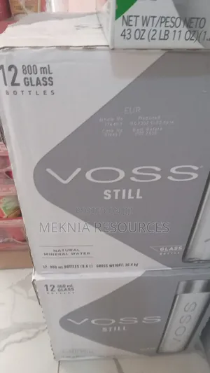 Voss Water Still Glass 24x375cl