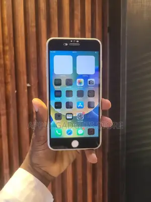 Apple iPhone 8 Plus 64 GB