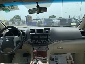 Toyota Highlander Limited 2010 Green