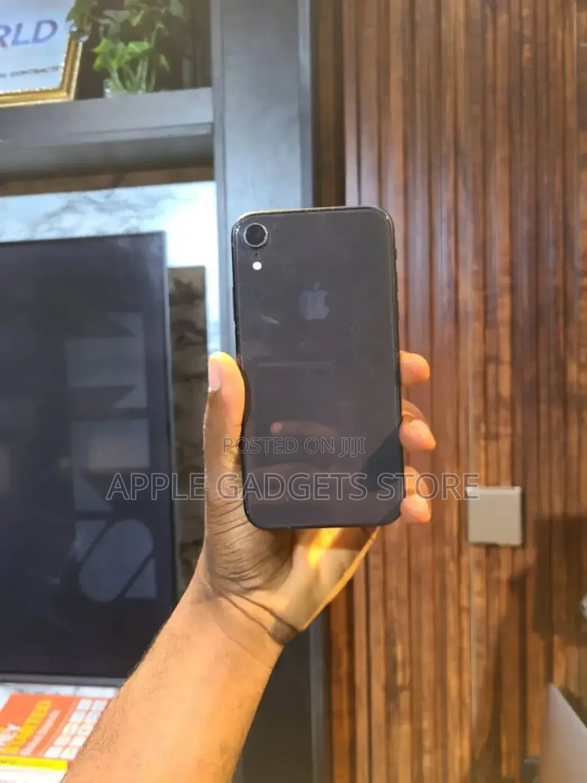 Apple iPhone XR 64 GB