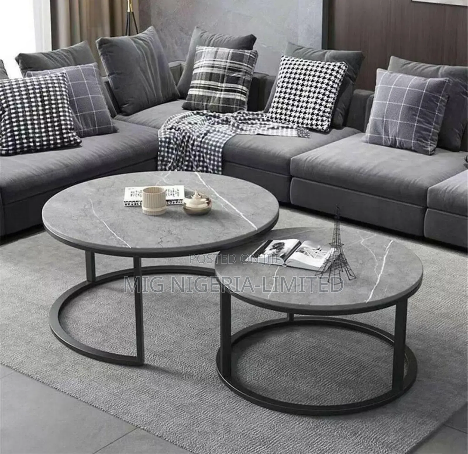 2in1 Marble Centre Table, Table Top Decorations