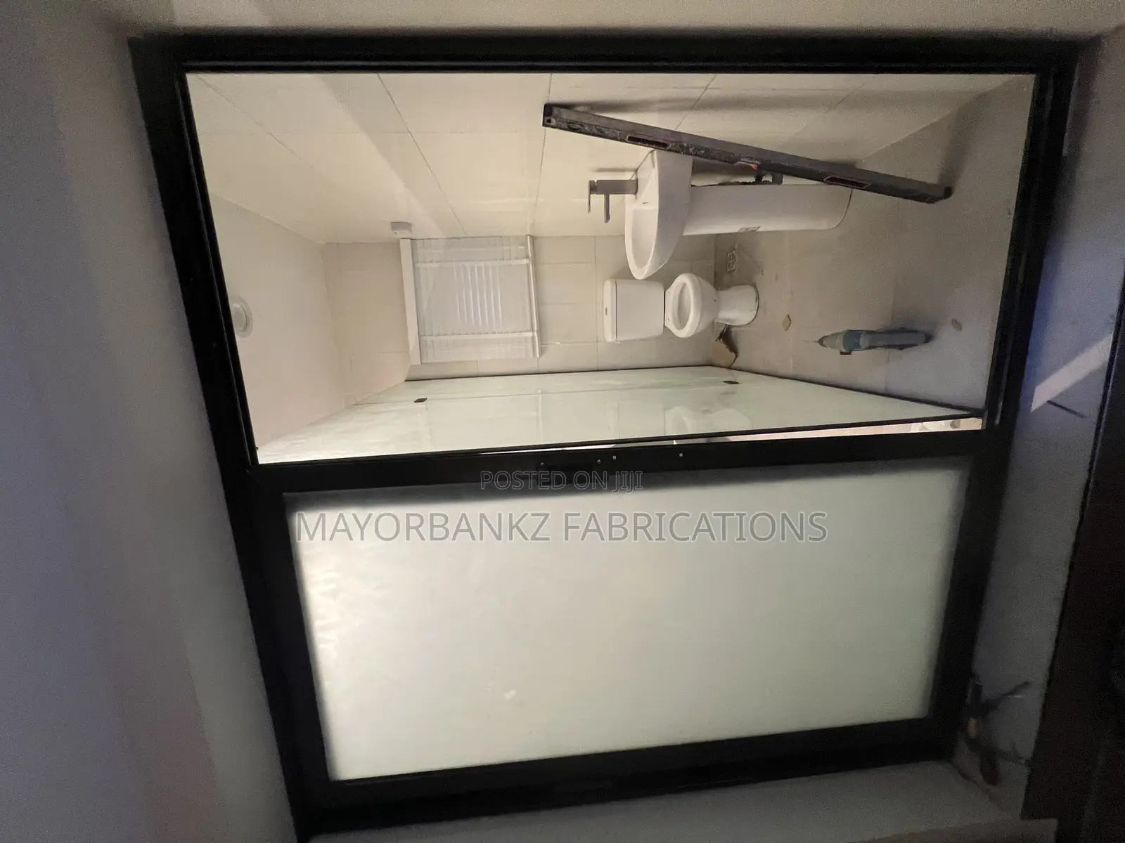 Glass Demarcation