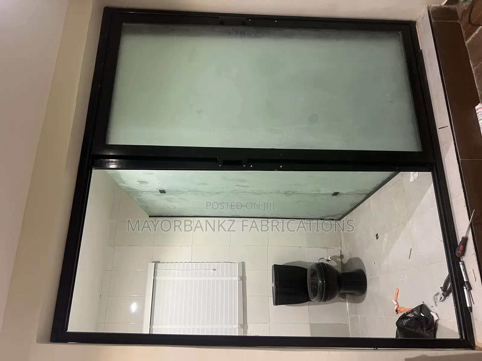 Glass Demarcation