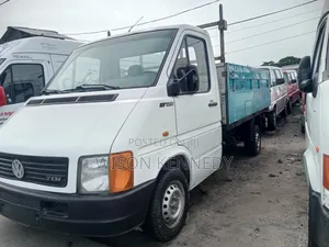 Volkswagen LT 2000 White