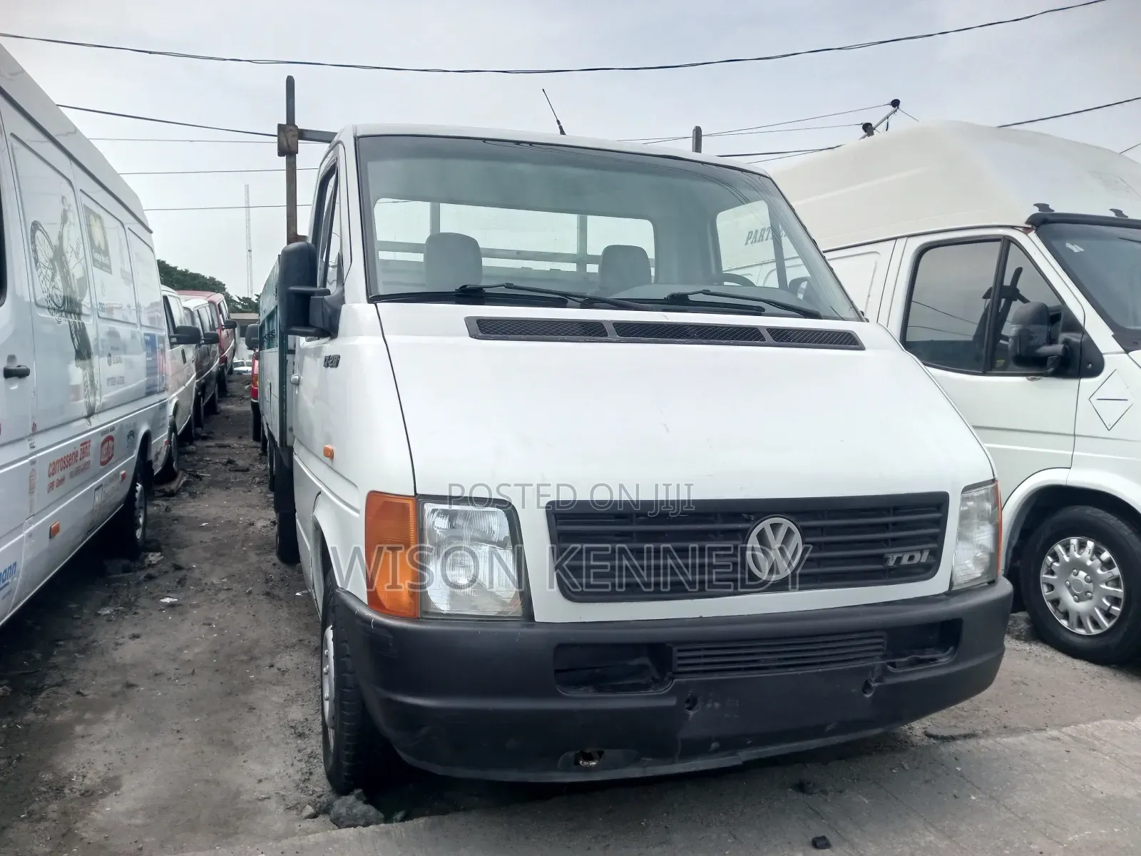 Volkswagen LT 2000 White