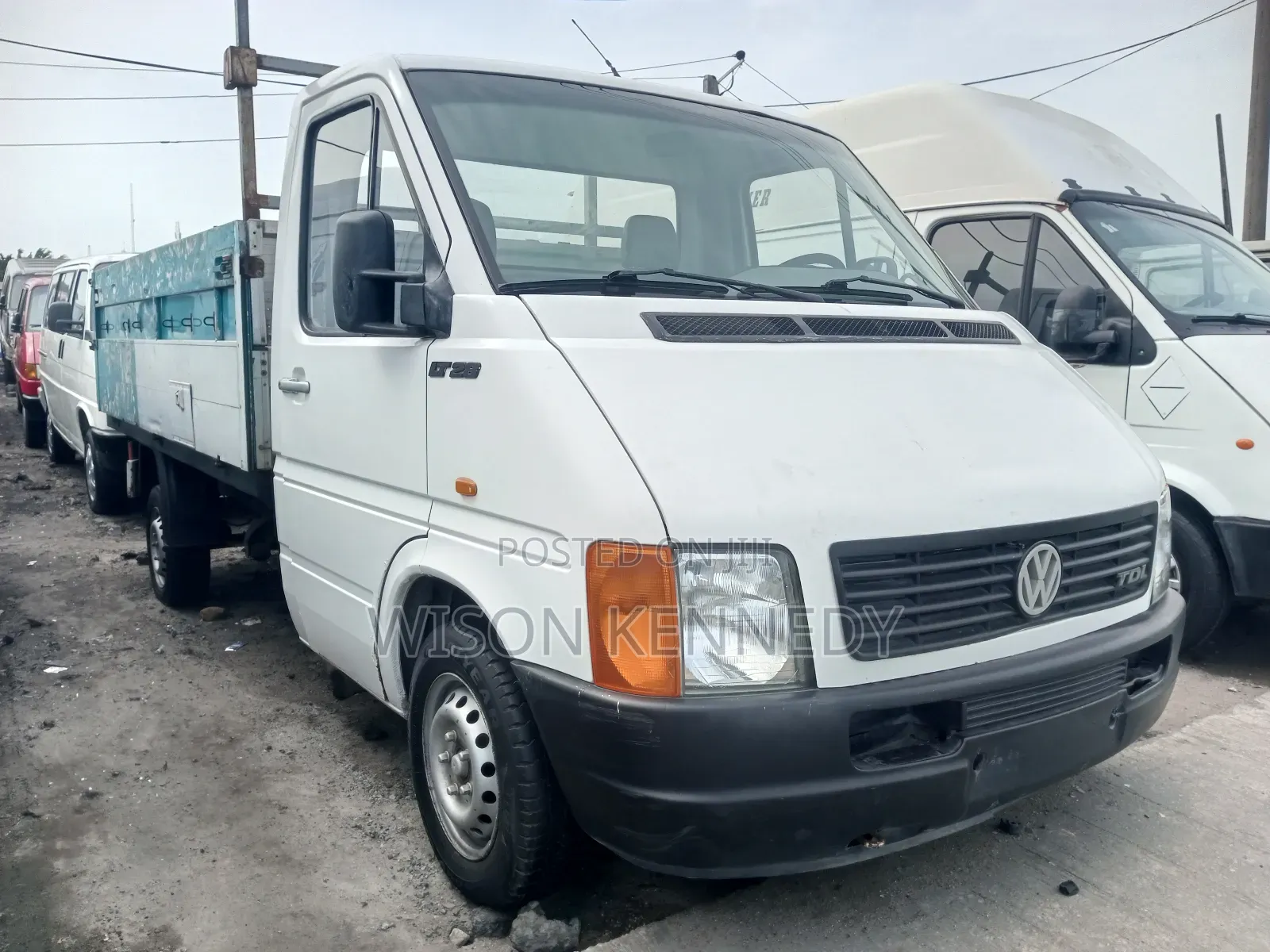 Volkswagen LT 2000 White