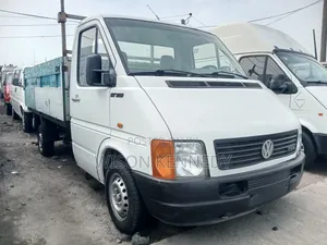 Volkswagen LT 2000 White