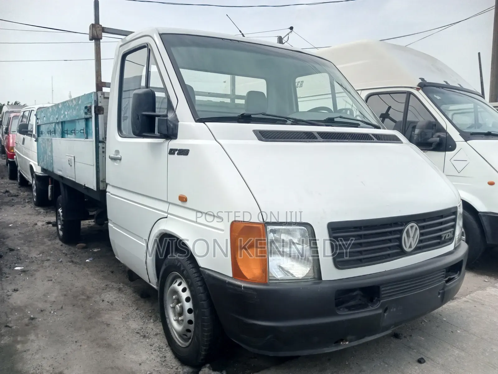 Volkswagen LT 2000 White