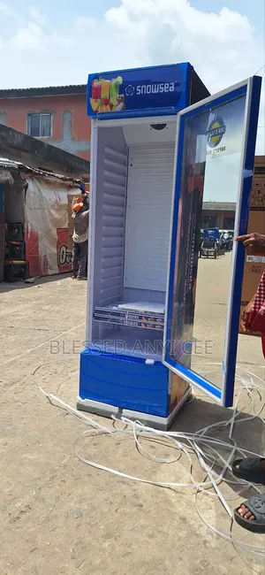 Original Snowsea 400l Display Chiller Fridge (130w) 2years