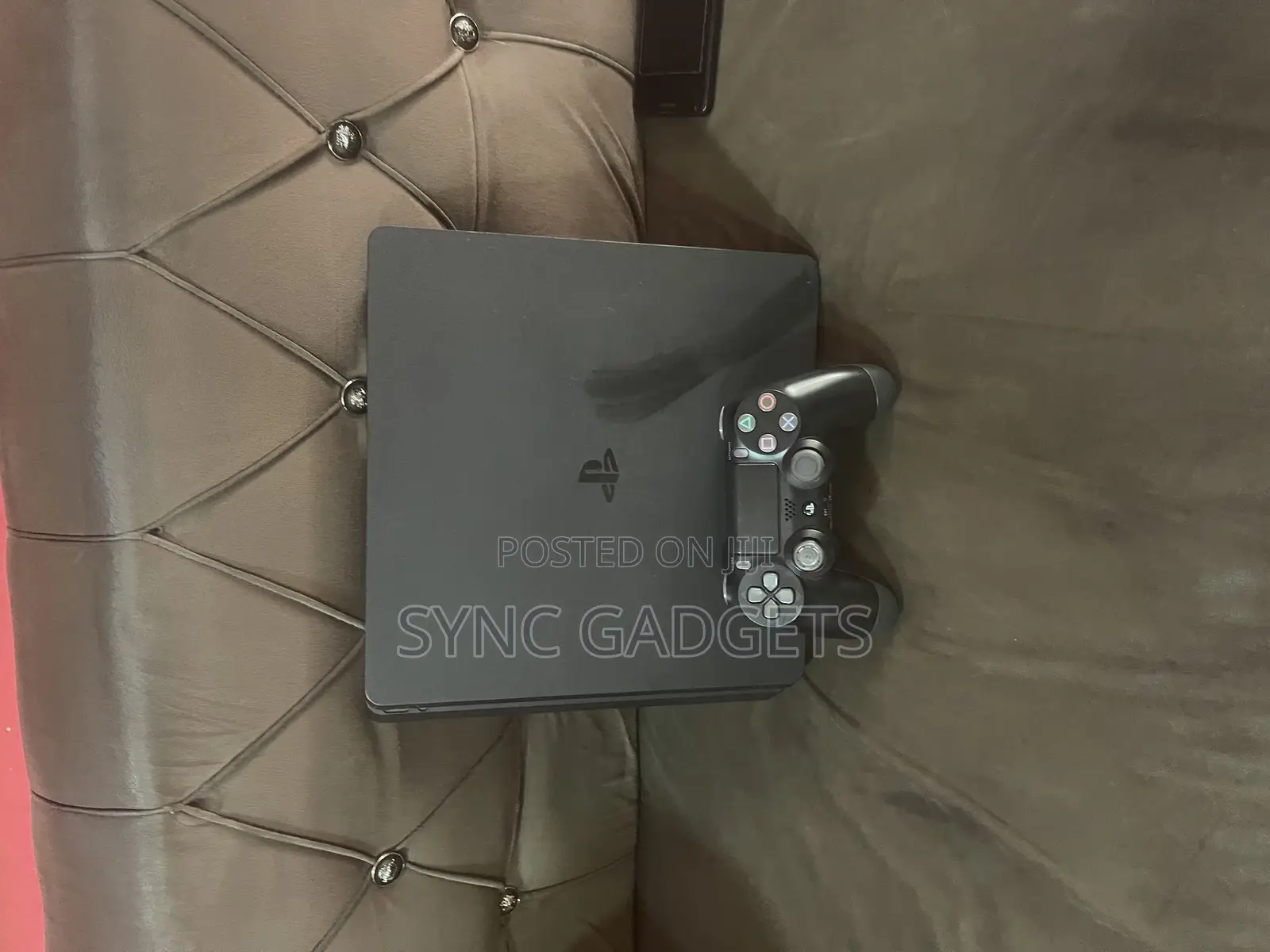 Ps4 Slim 1tb With 2pads an Games