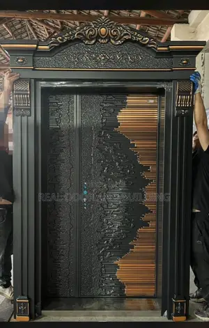 High Quality Luxury Cast Door