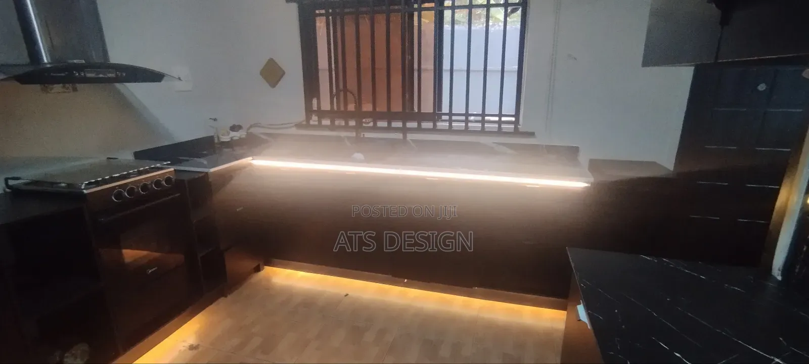 Kitchen Cabinetry and Decor