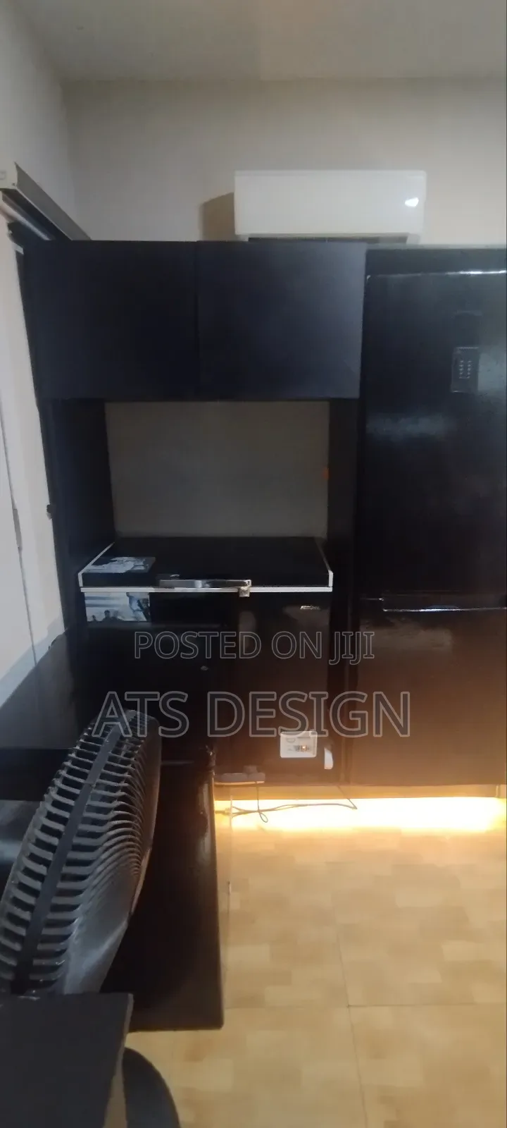 Kitchen Cabinetry and Decor