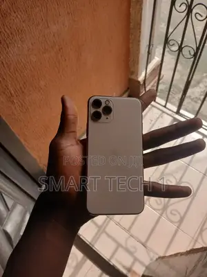 Apple iPhone 11 Pro 64 GB Gold
