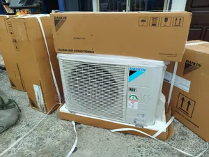 Daikin R32 Split Unit Air-Conditioner 1.5 Hp