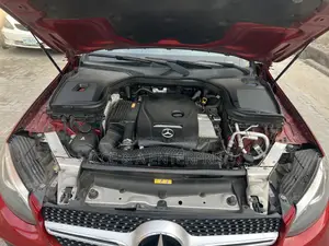 Mercedes-Benz GLC-Class 2018 Red