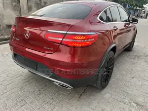 Mercedes-Benz GLC-Class 2018 Red