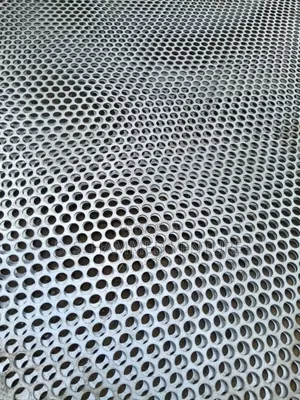 4 Mm Holes X 2 Mm Thickness (Stainless Perforated Plate 304)