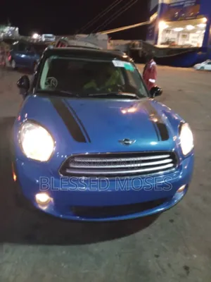 Mini Cooper County Man