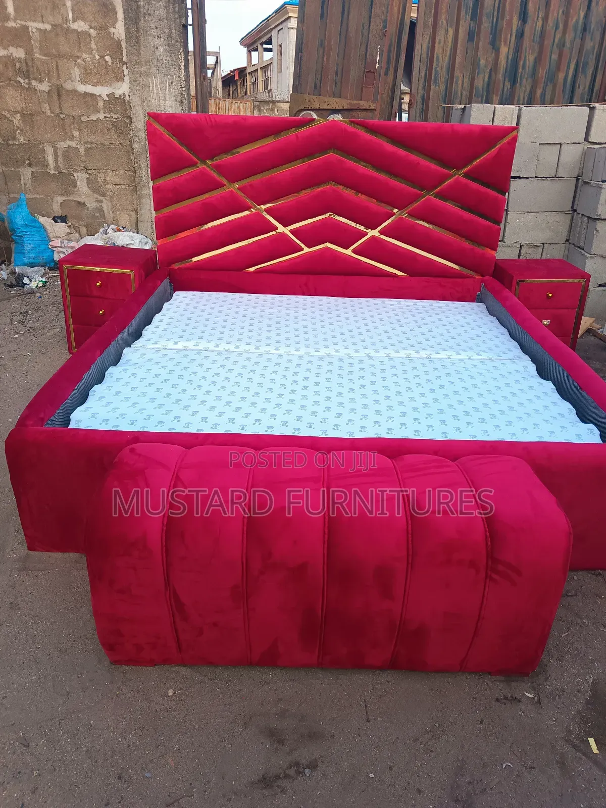 Quality 6x6ft Padded Bedframe With Sides Drawers