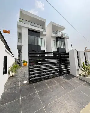 5bdrm Duplex in Idado for sale