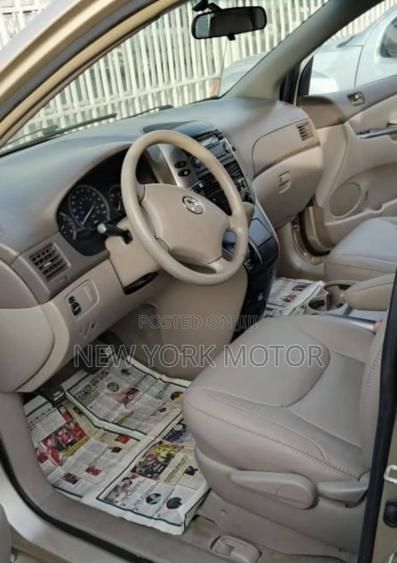 Toyota Sienna 2008 Gold