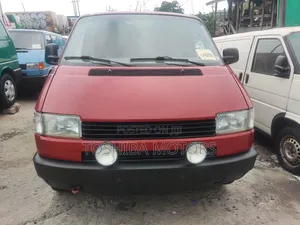 Volkswagen Transporter 2004 Red