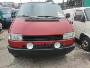 Volkswagen Transporter 2004 Red